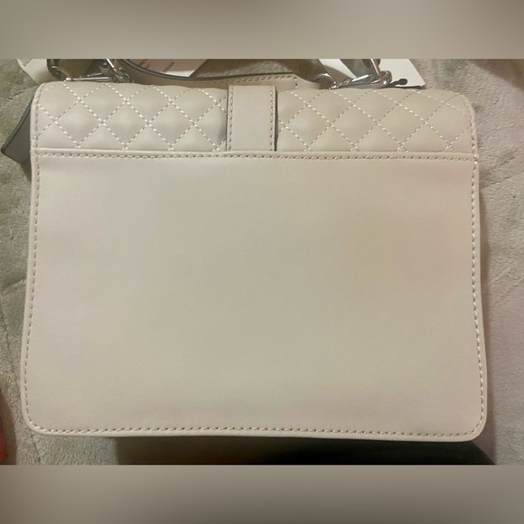 GUESS Cream Quilted Women's Bag - Picture 4 of 9